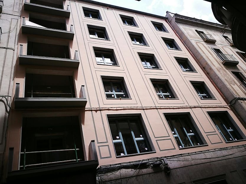 Las obras de rehabilitación del edificio Carrer Nou 2 de Girona entran en su recta final