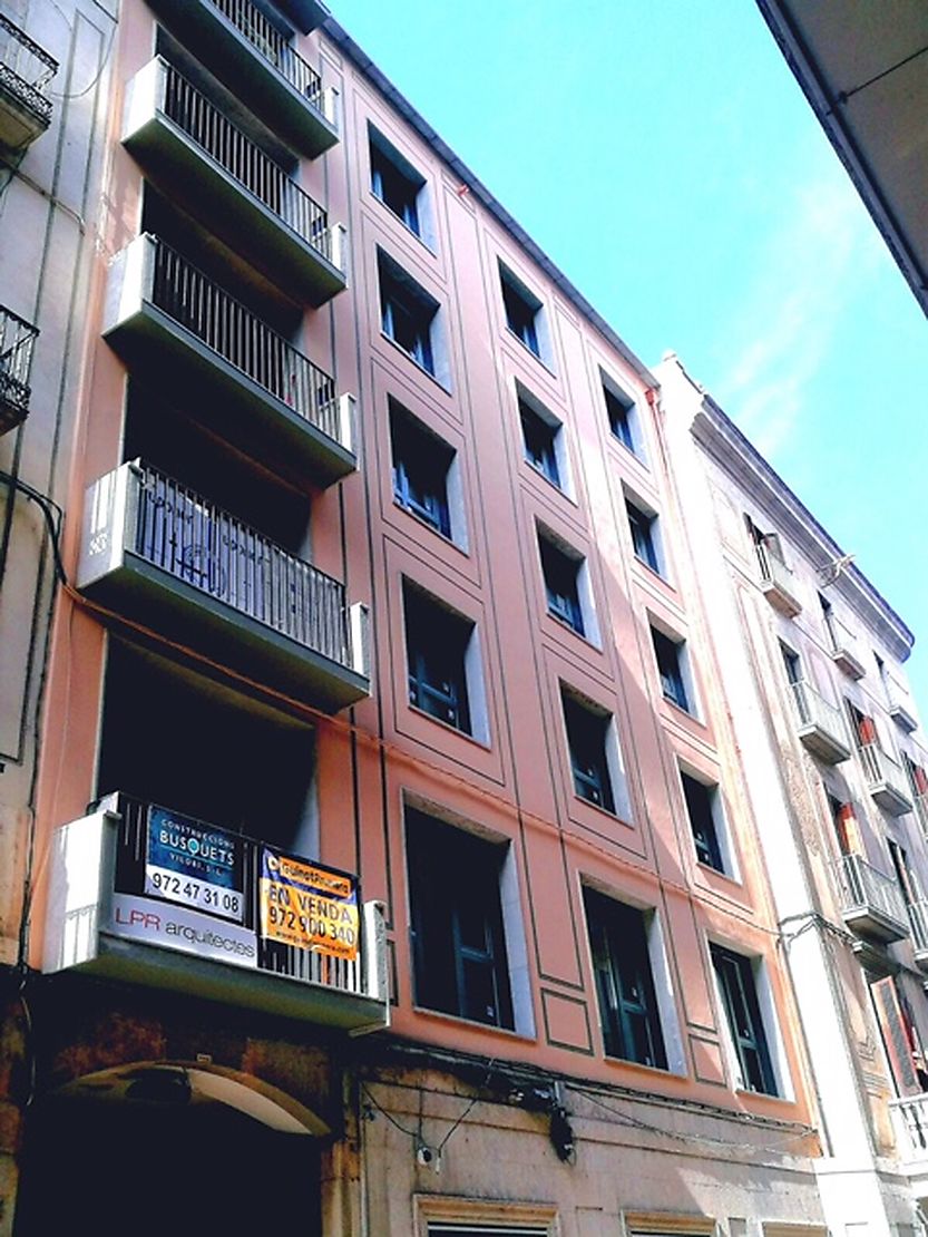 Las obras de rehabilitación del edificio Carrer Nou 2 de Girona entran en su recta final